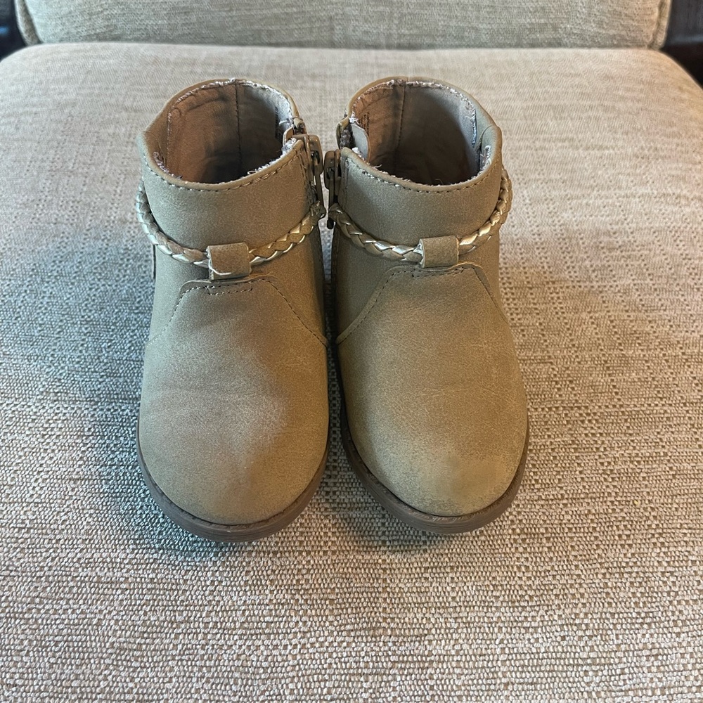Girls Wonder Nation Tan suede ankle boots Size 5